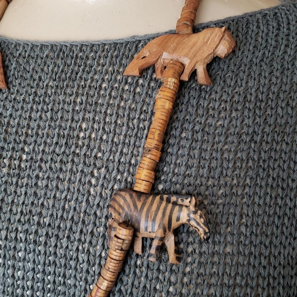 Vintage Wood Carved Safari Animal Wild Life Beaded Necklace